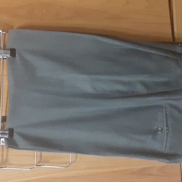 A grey pair of dress slacks made by dockers size 34/34 - Picture 6 of 6